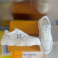 Louis Vuitton Low Shoes